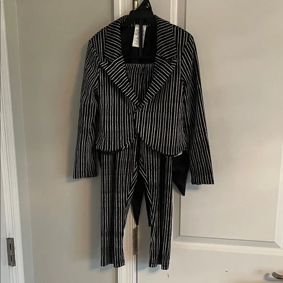 Disney Jack Skellington Costume - Picture 4 of 8